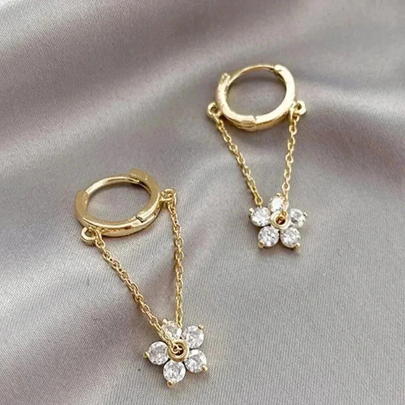 Yellow Gold Women's Delicate - Picture 1 of 5